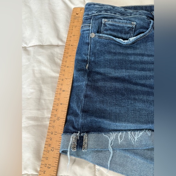 Paige Jimmy Jimmy Jean shorts size 31 mid wash denim cuffed - Picture 9 of 11